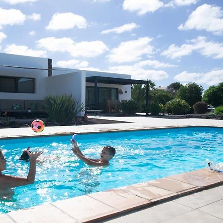 Heated & Shared Pool Villa Matriana 36A, North Shore Villas Lajares Exteriér fotografie
